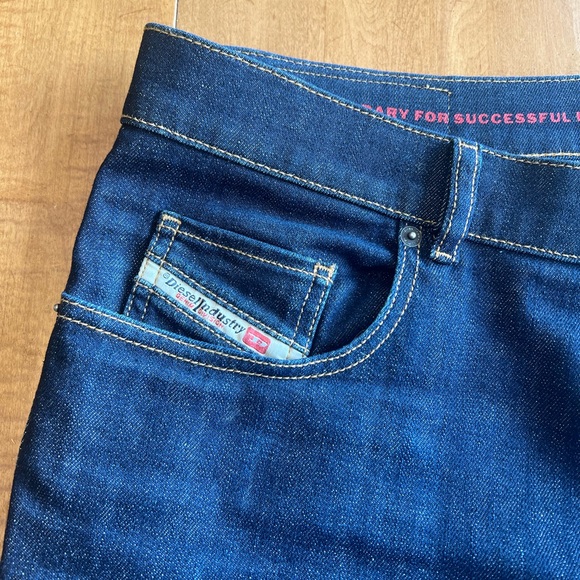 Mens Diesel Jeans size 38 x 32 length. 2021 - Picture 2 of 3